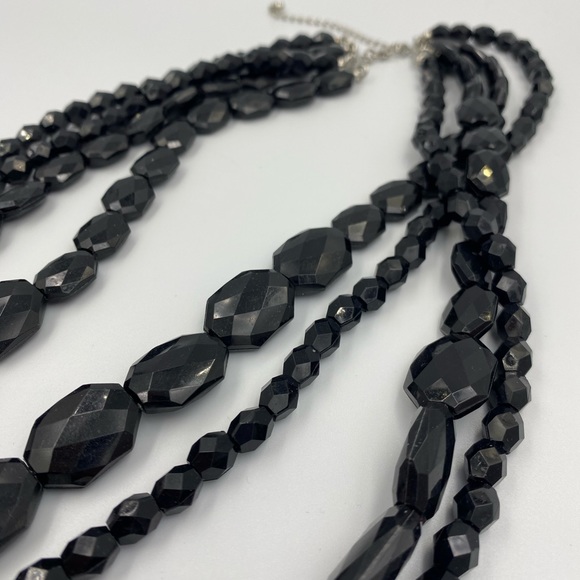 Macy’s Black Beaded Necklace and Bracelet Set - Picture 2 of 5